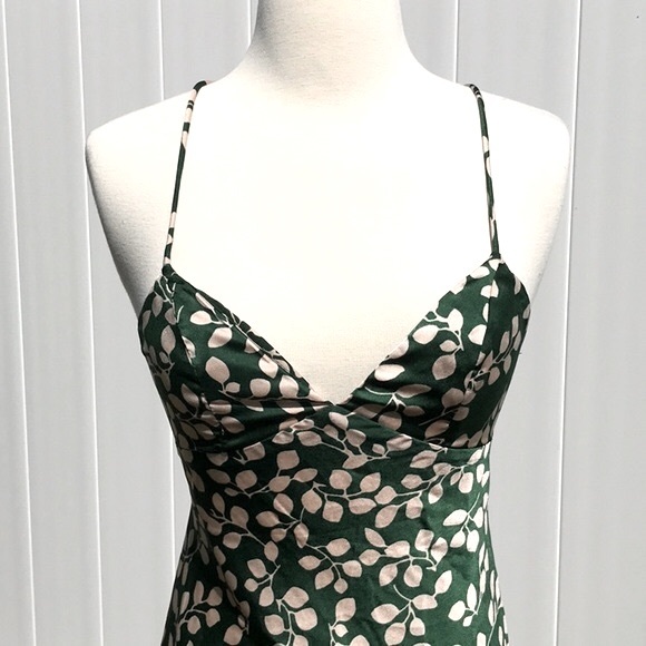 NWT Hello Molly Green and Tan Leaf Printed Strap Maxi Dress Size 4 - Picture 3 of 16